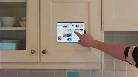 iPad в кухонном шкафе: умно или нет? 