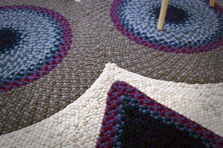 pletennyj-sherstyanoj-kover-ruchnoj-raboty-braid-dead-rug-2