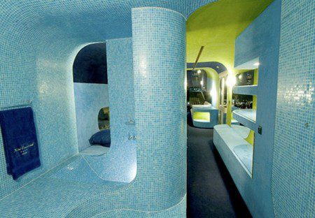 neveroyatnyj-otel-v-parizhe5