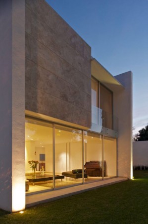 Casa Natalia: оригинальная архитектура и планировка