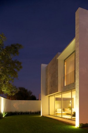 Casa Natalia: оригинальная архитектура и планировка