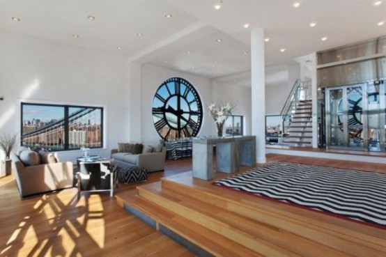 Часовая башня преобразовалась в шикарный пентхаус