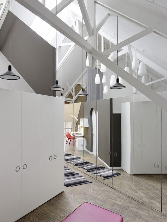 Немецкий лофт: много света и зеркал Немецкий лофт: много света и зеркал